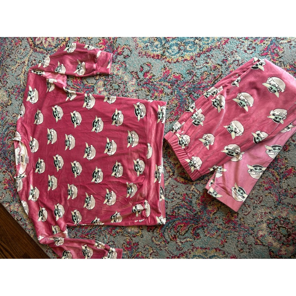 Star Wars Munki Munki Grogu Baby Yoda Pajama Set Pink Velvet Lounge Womens Large